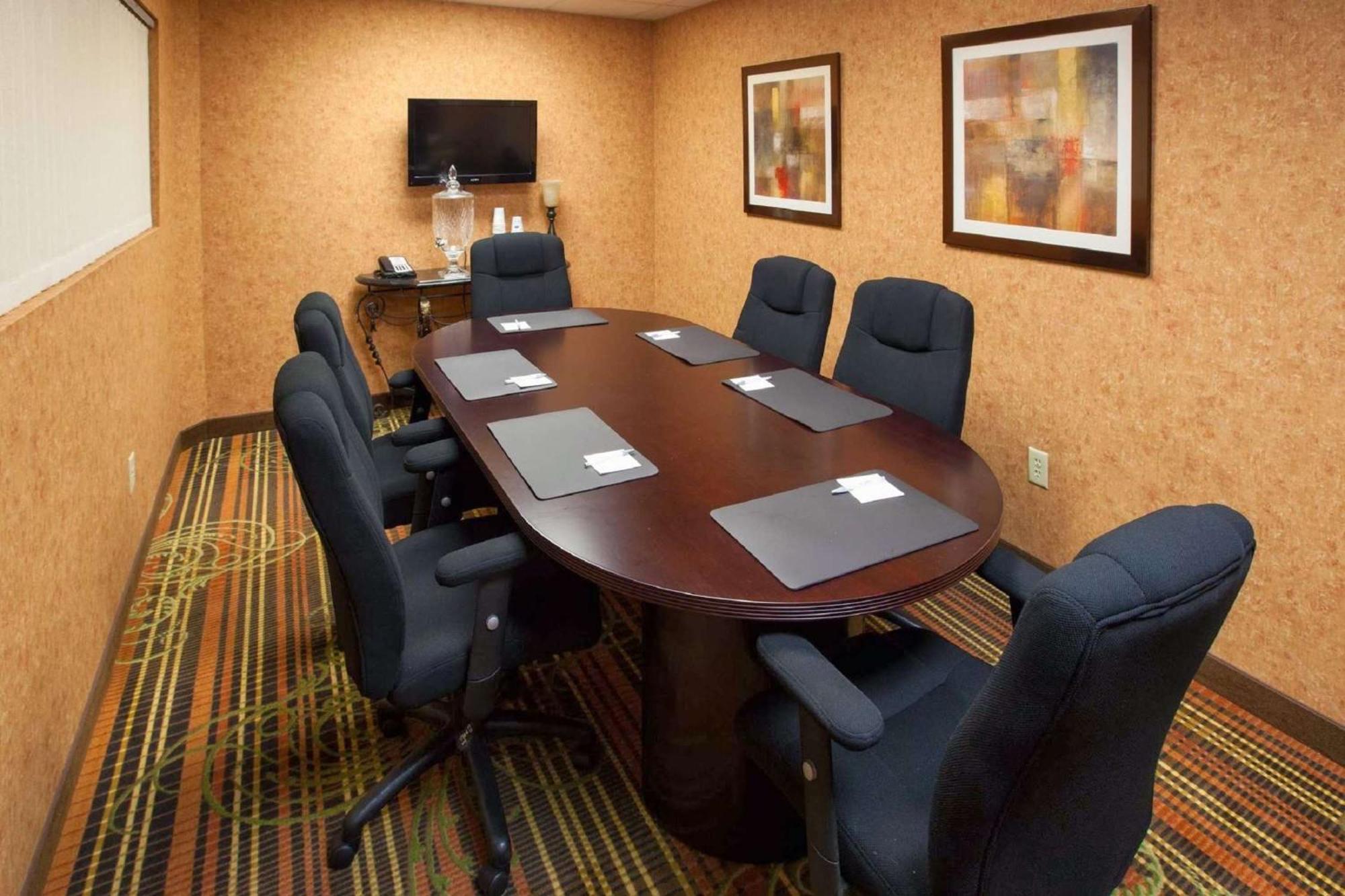 Hampton Inn & Suites Cleveland-Southeast-Streetsboro Buitenkant foto